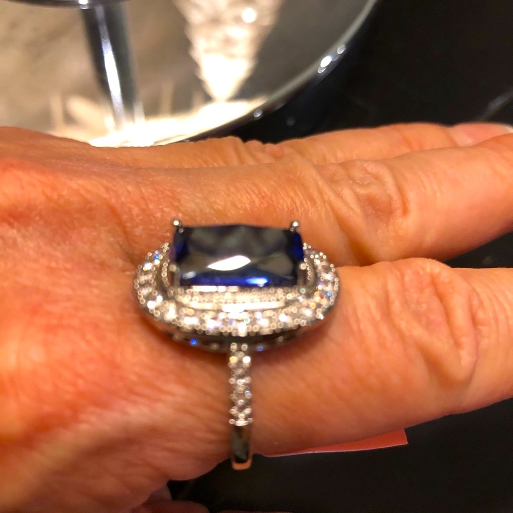 BLUE AND WHITE CZ RING - Picture 8 of 8